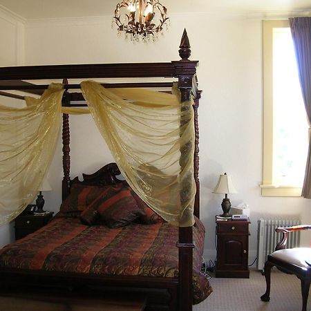 Отель Manor Views Nz Хантли Экстерьер фото