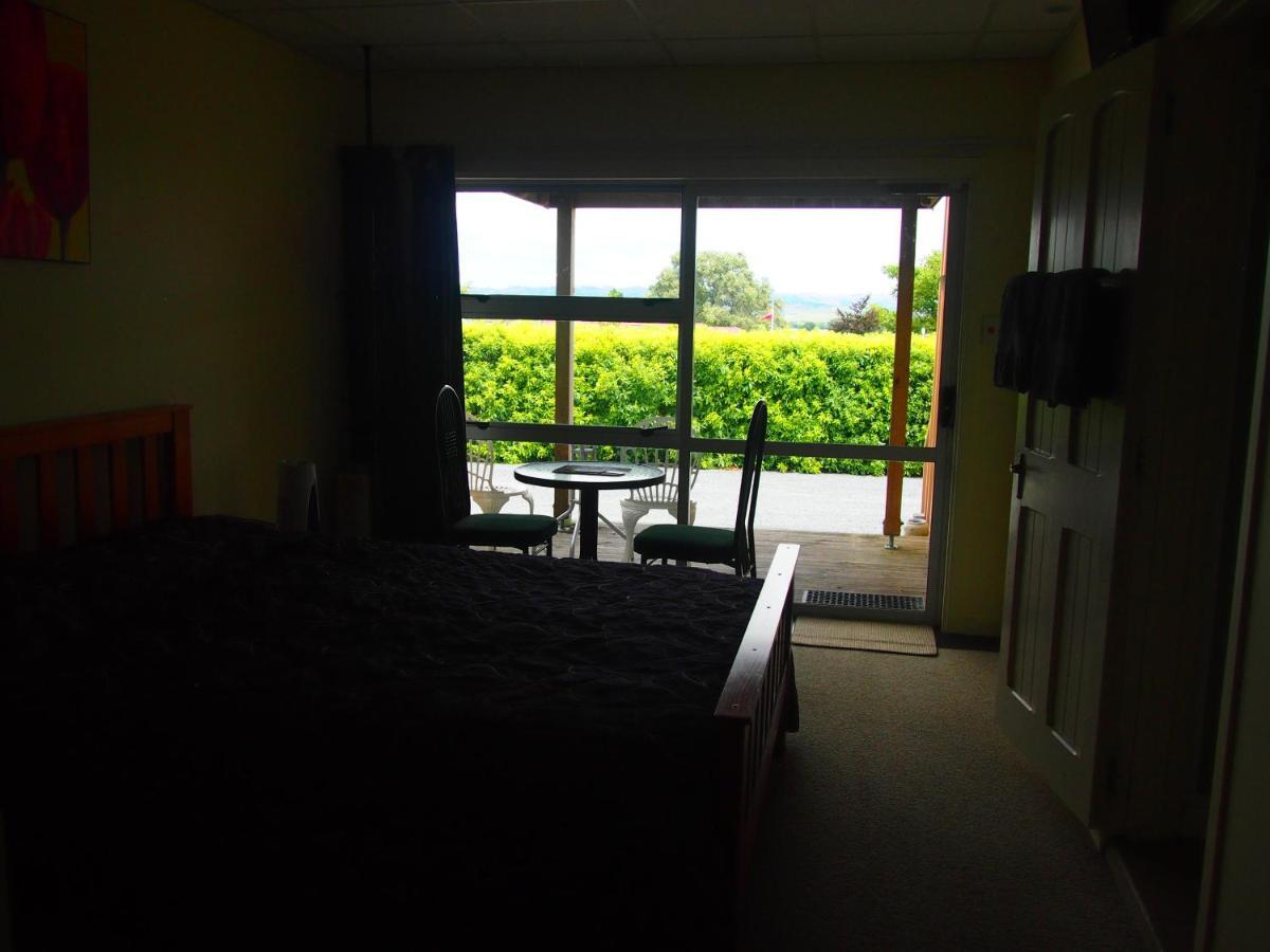 Отель Manor Views Nz Хантли Экстерьер фото